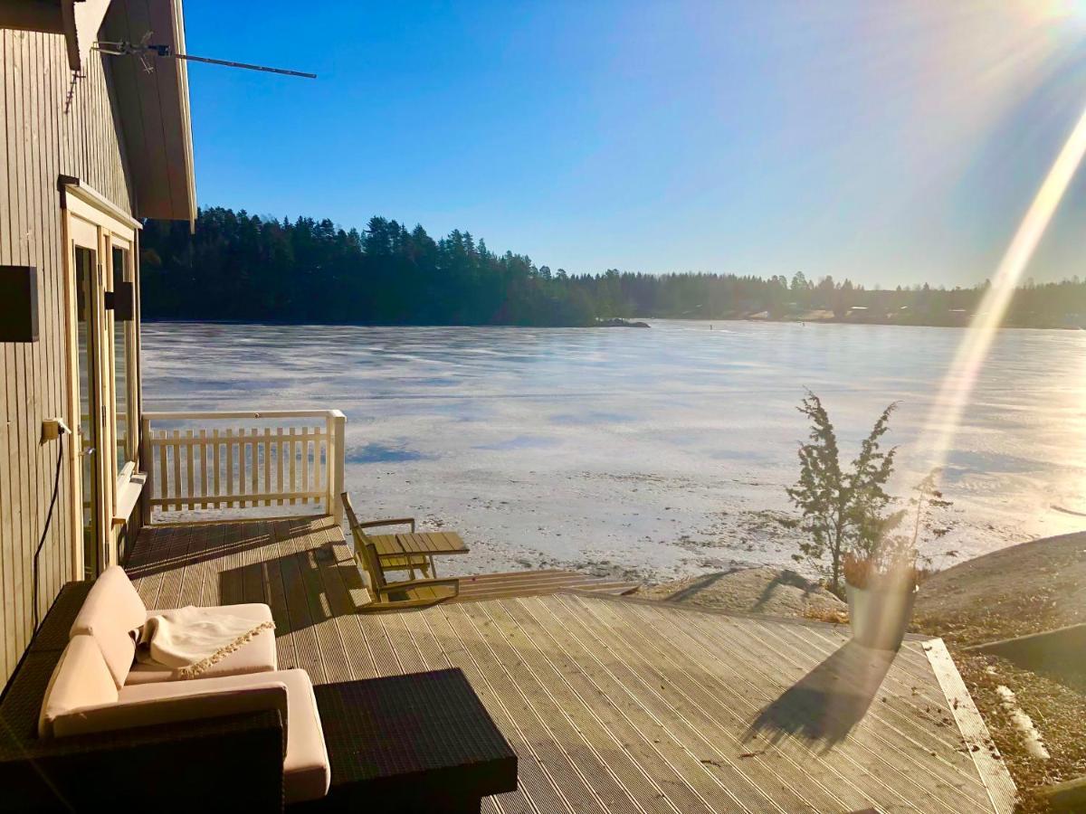 Lyseren Waterfront Cabin Omberg Экстерьер фото